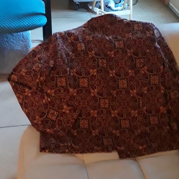 Blazer - Picture 3 of 5